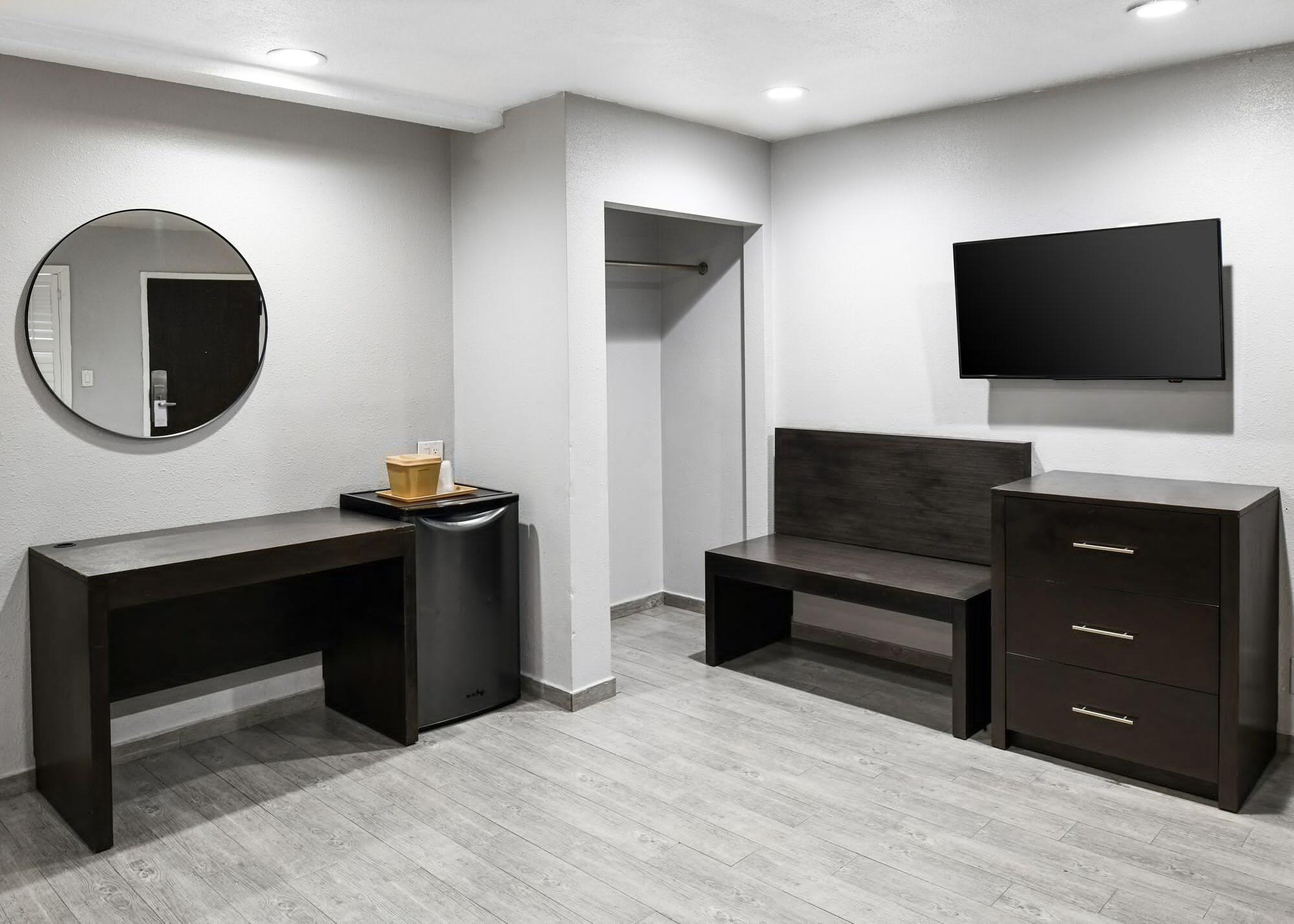 Hollywood Inn Express Lax Ингълуд Екстериор снимка