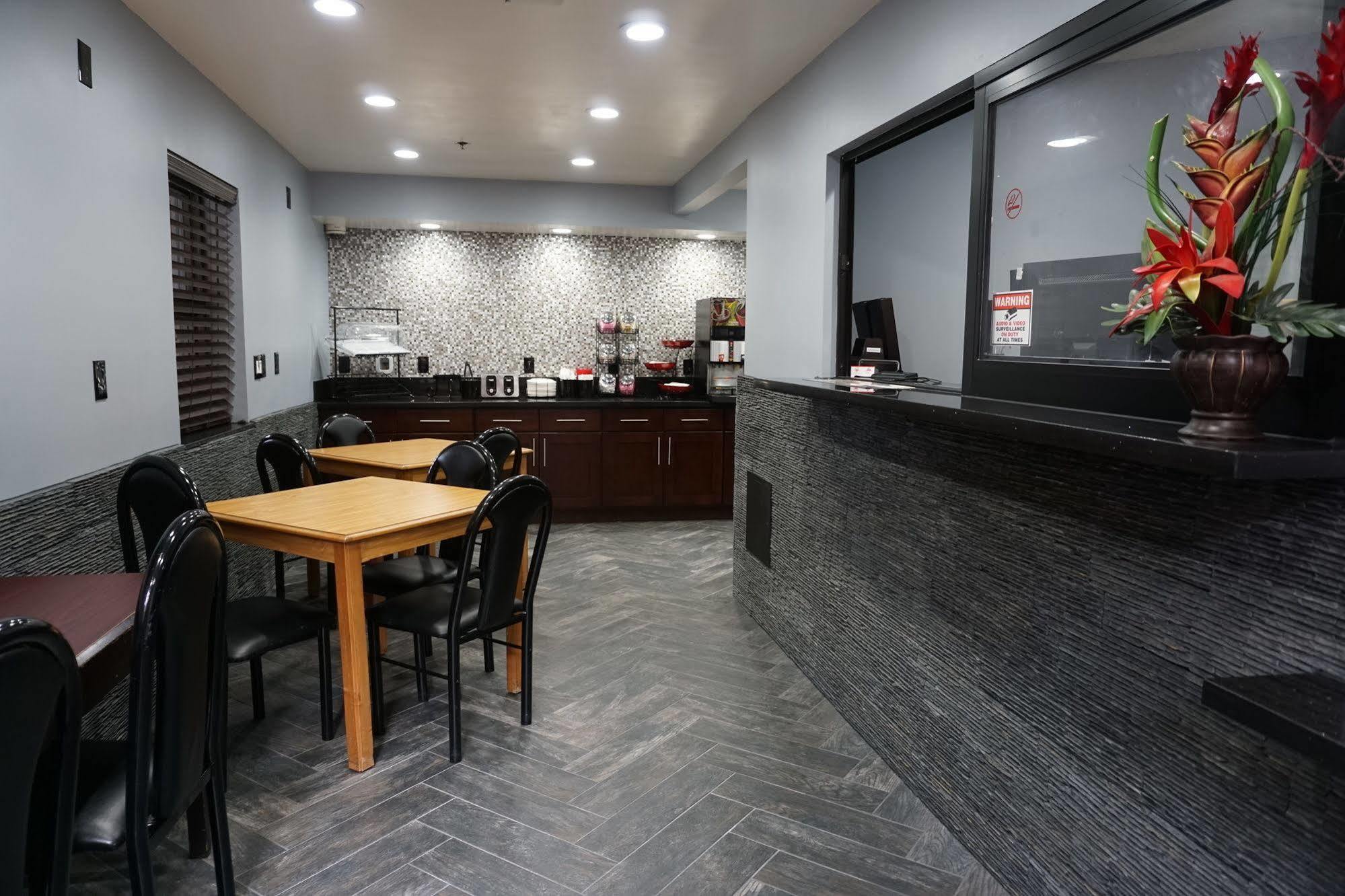 Hollywood Inn Express Lax Ингълуд Екстериор снимка